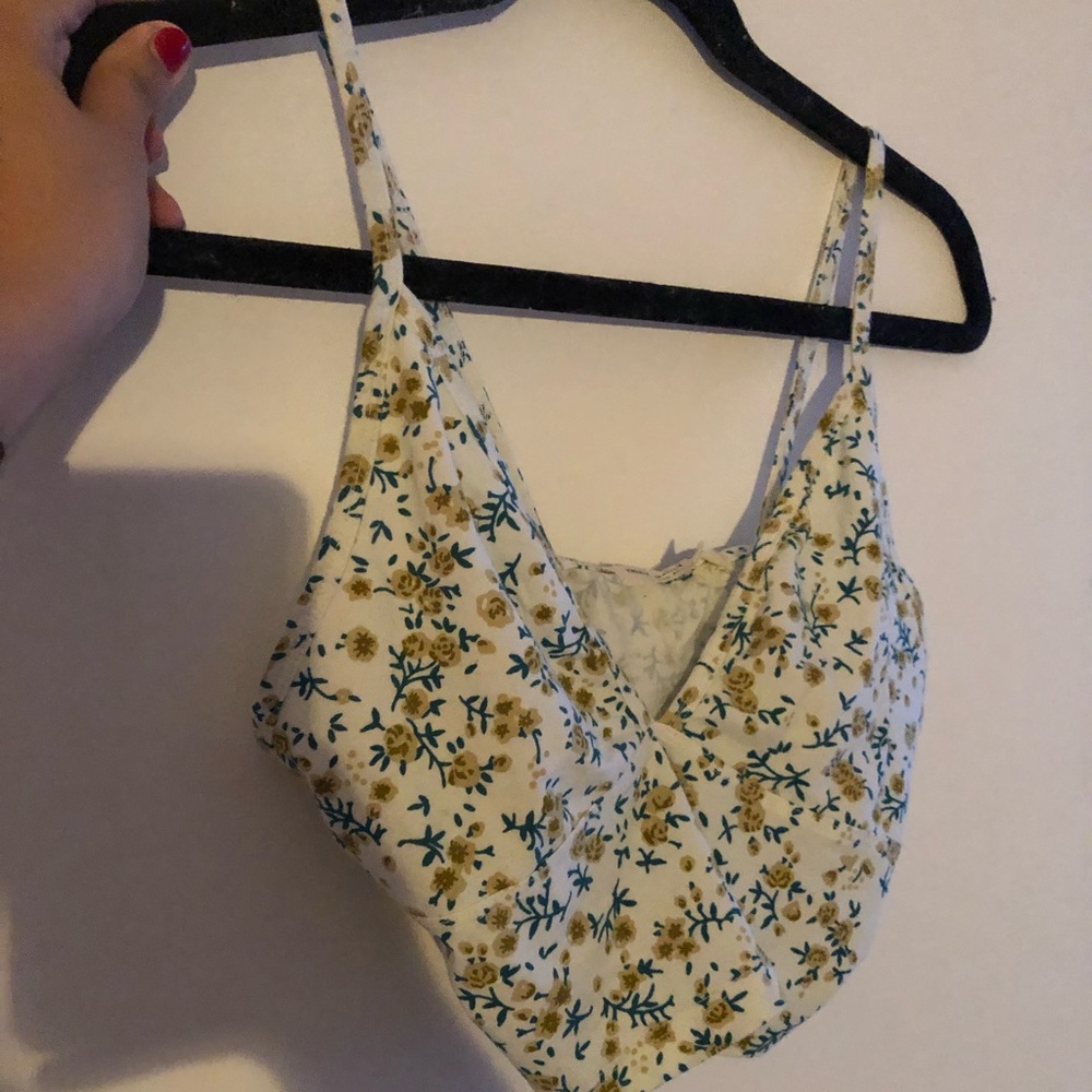 Strappy floral crop top - never worn with tags!